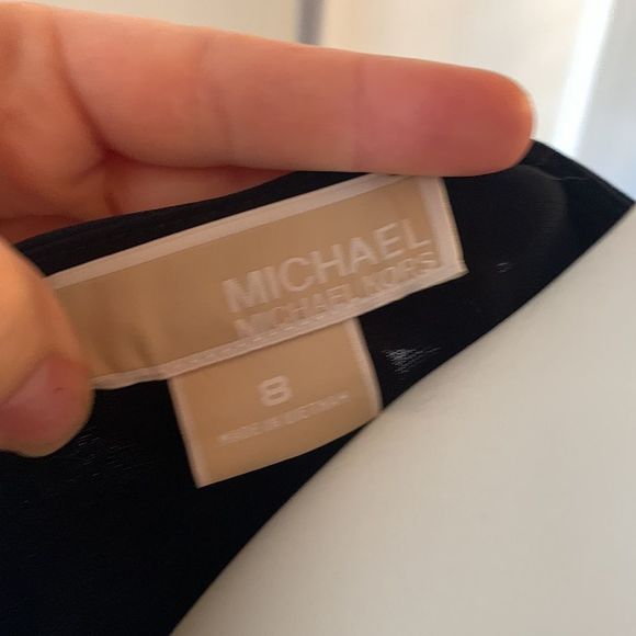 [Michael Kors] Navy Blue Ruched Zipper Dress - Size 8 - Picture 4 of 5